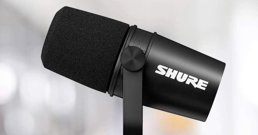 Shure MV7X XLR Podcast Microphone mic profile right