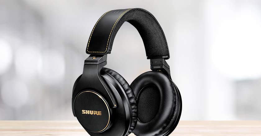 Shure SRH840A Professional Monitoring Headphones 3 4 profile L
