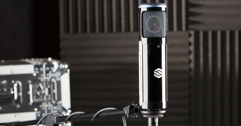 Sterling ST151 Microphone on Mic Stand