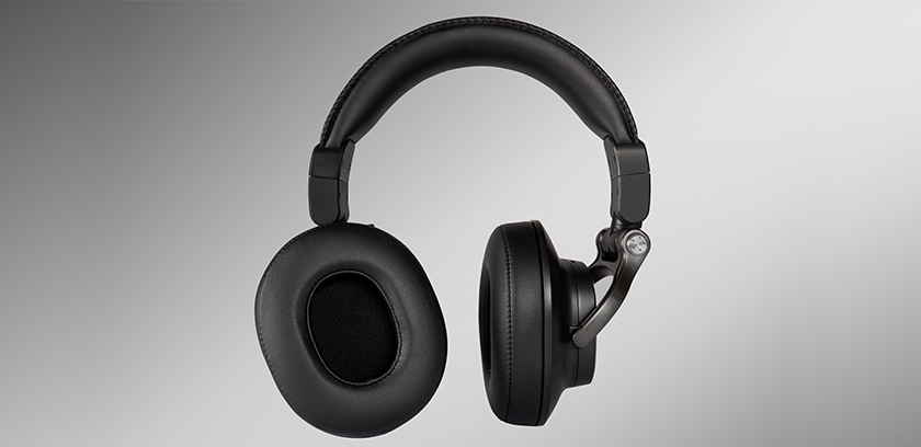 terling Audio S452 Studio Headphones Rotated 90 Degrees