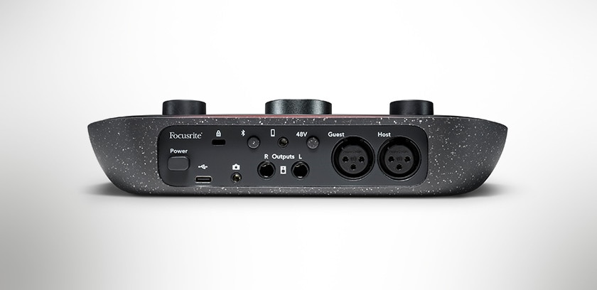 Focusrite Vocaster Two Connections